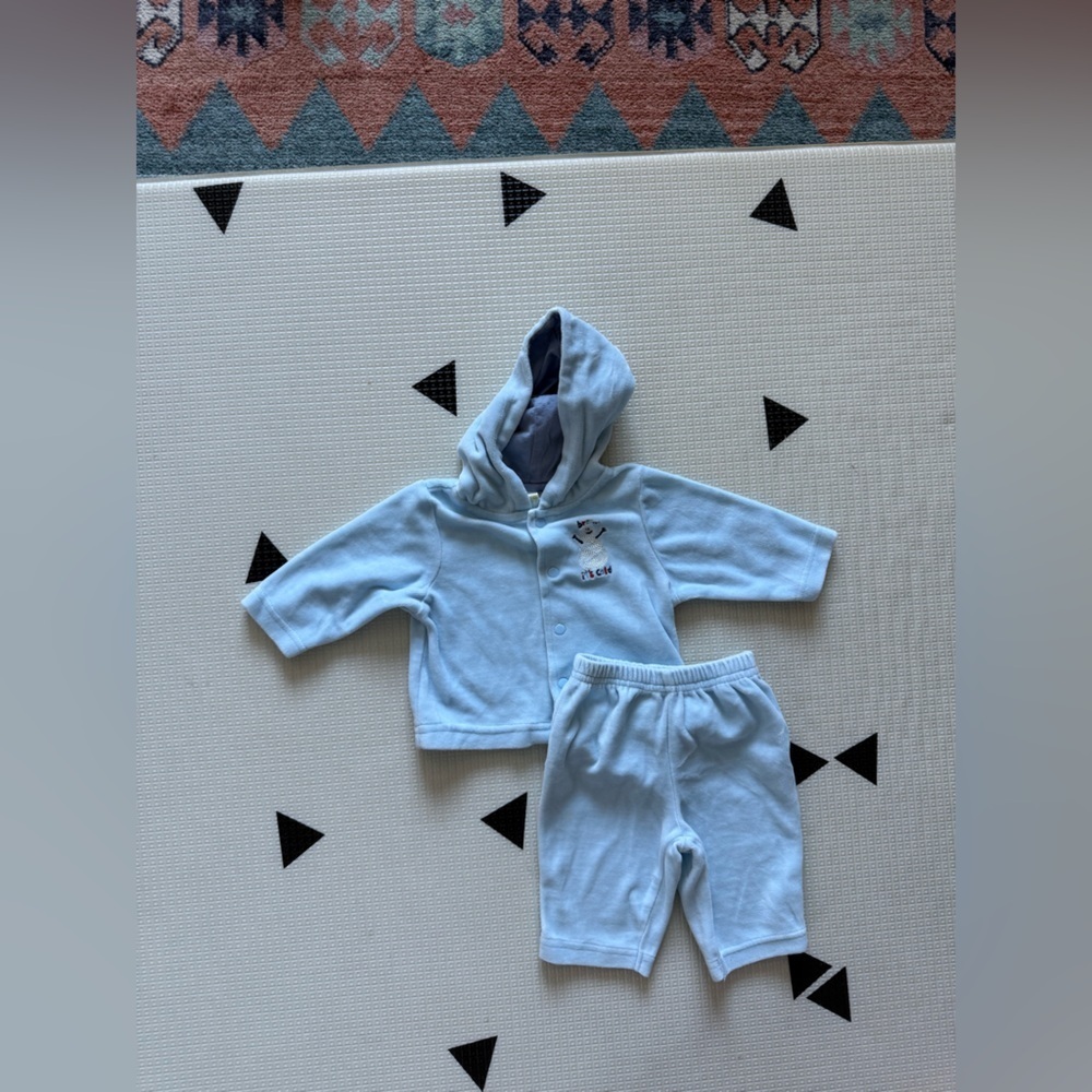 Circo Baby|Baby boy Soft Velour two piece matching set in sky blue•sweater/pants